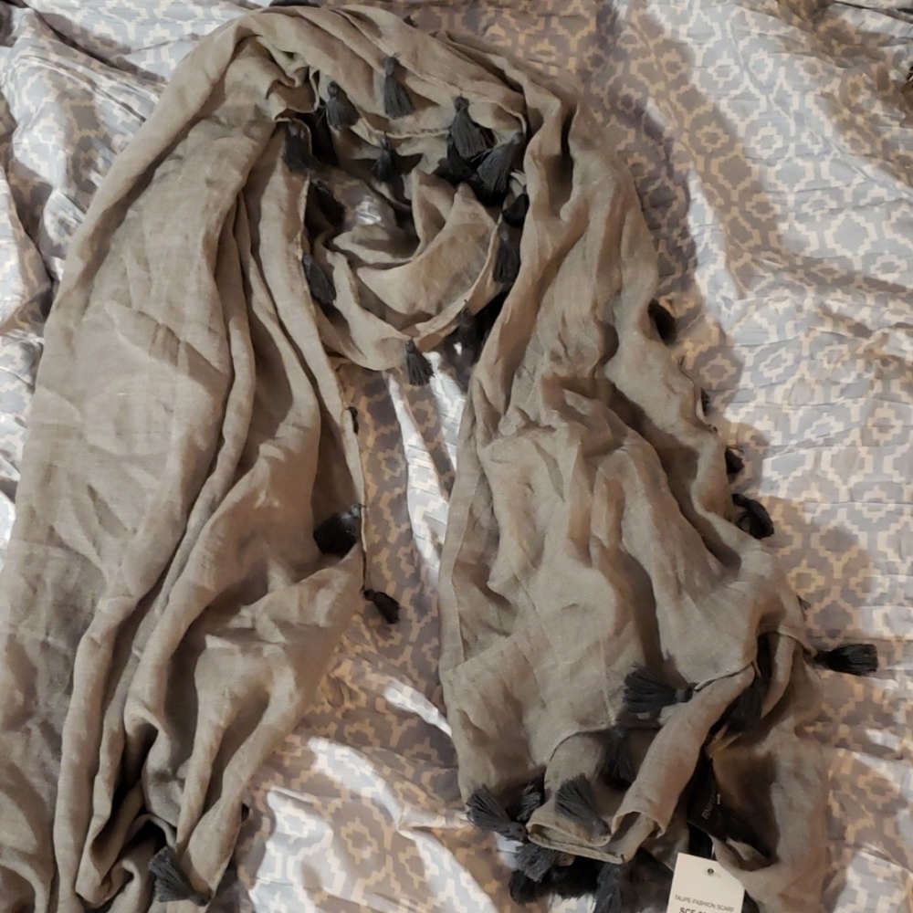 Huge Gray Fashion Scarf